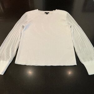 Halogen size Medium. Long sleeve, cream sweater.